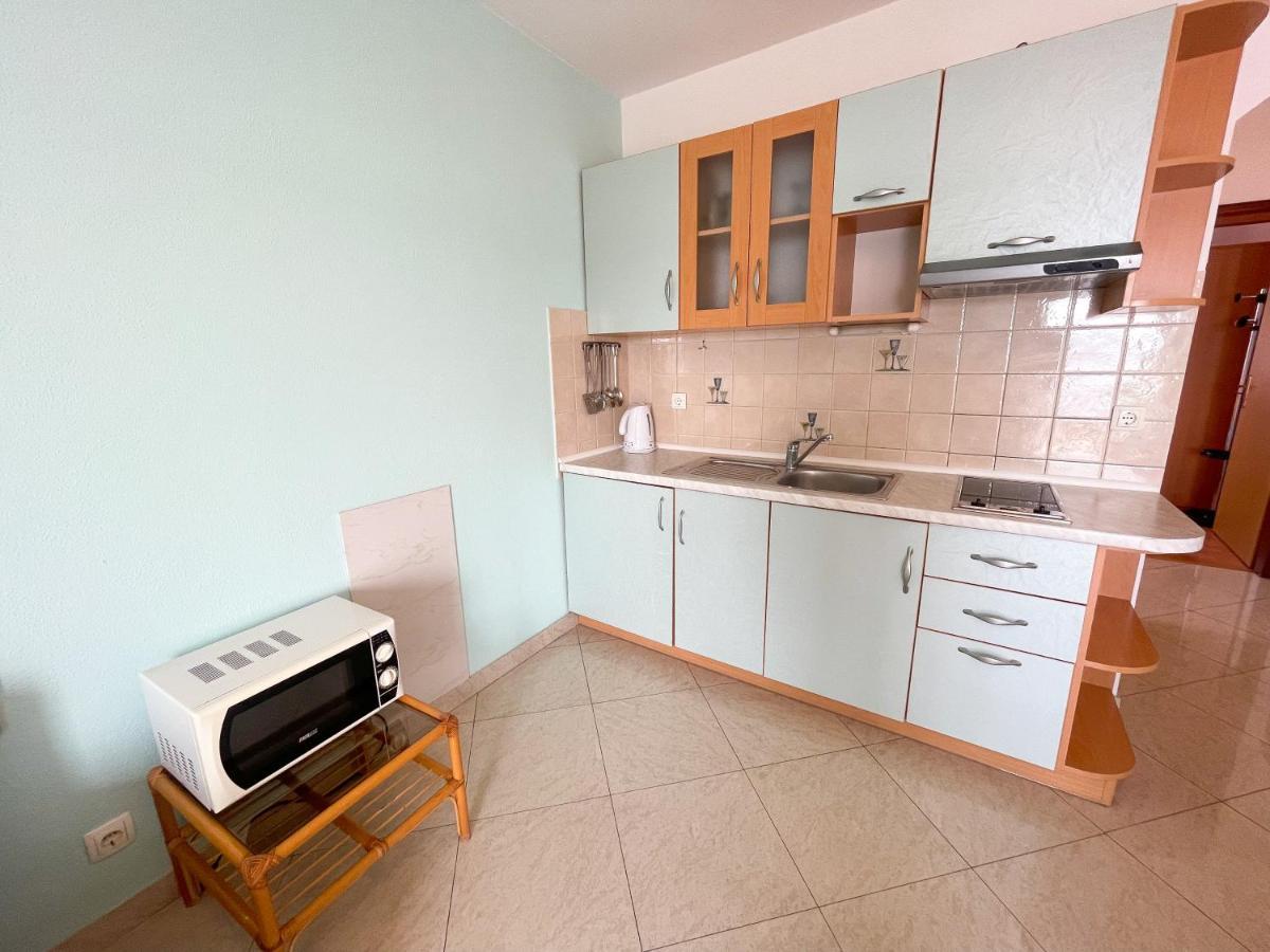 דראמליי Apartmani Toni מראה חיצוני תמונה