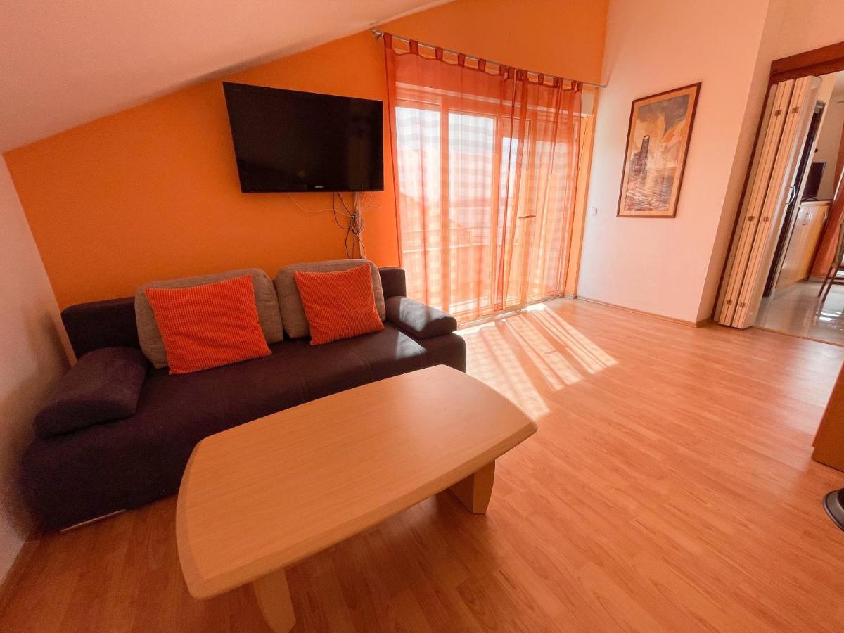דראמליי Apartmani Toni מראה חיצוני תמונה