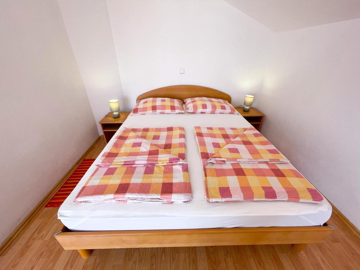 דראמליי Apartmani Toni מראה חיצוני תמונה