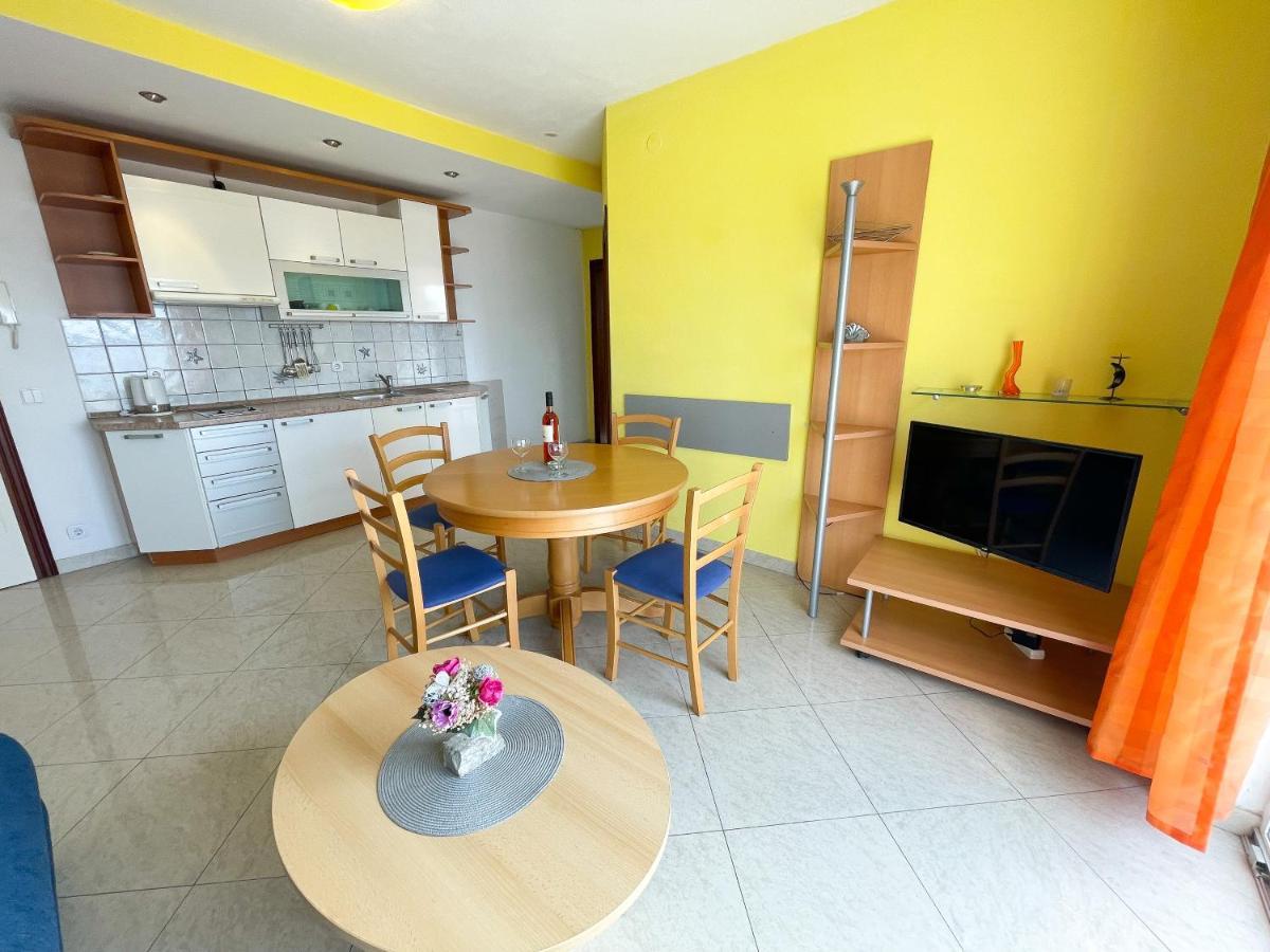 דראמליי Apartmani Toni מראה חיצוני תמונה