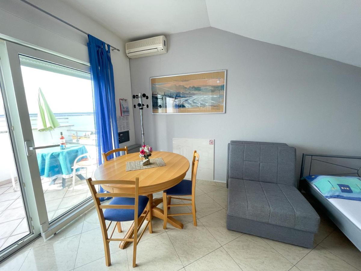 דראמליי Apartmani Toni מראה חיצוני תמונה